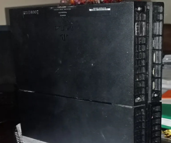 ps4 الاصدار الاول للبيع