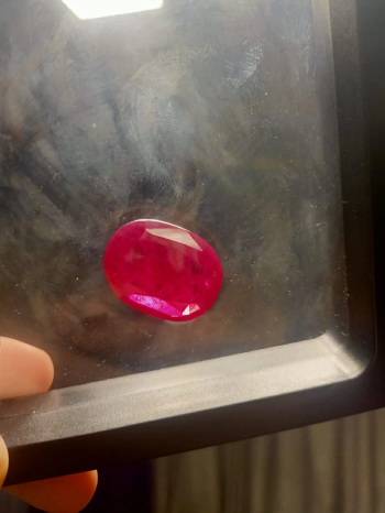 ياقوت احمر افريقي طبيعي دم حمام