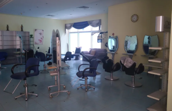 للبيع جميع معدات الصالون نسائي