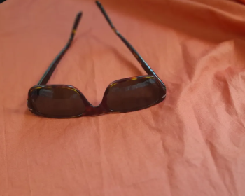 نظاره بيرسول بنيه في عدسات خضراءايطاليه اورجينال بدون خدوش