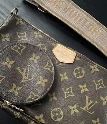 شنطة لويس فيتون بدون كرتونه…..جديده السعر 2500