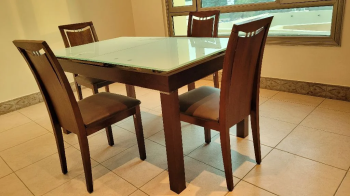 للبيع انتريه بحالة جيدة عدد 3 قطع