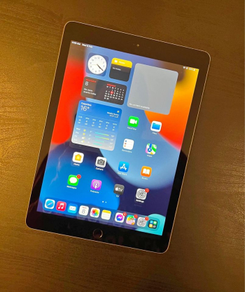 iPad 6th Generation With FaceTime