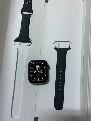 Apple watch series 5 44MM