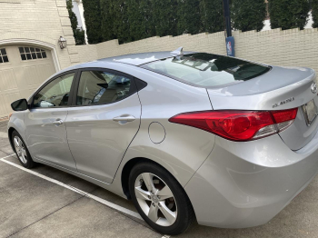 2013 Hyundai Elantra - low mileage