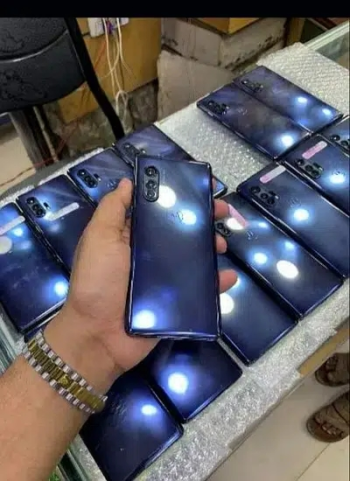 *Motorola Edge + [2020]*