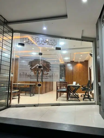 Female sales n marketing staff required