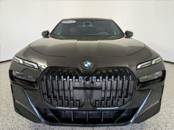 2023 BMW 7 Series 740i