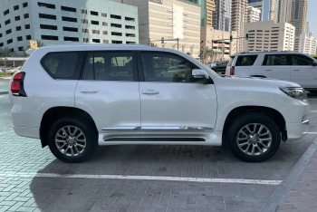 Toyota Land Cruiser Prado VXR 2020