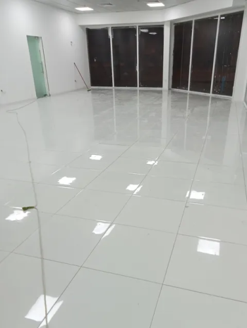 صيانة صبغ و سيراميك و العزل المائي وتر بروف اكريليك