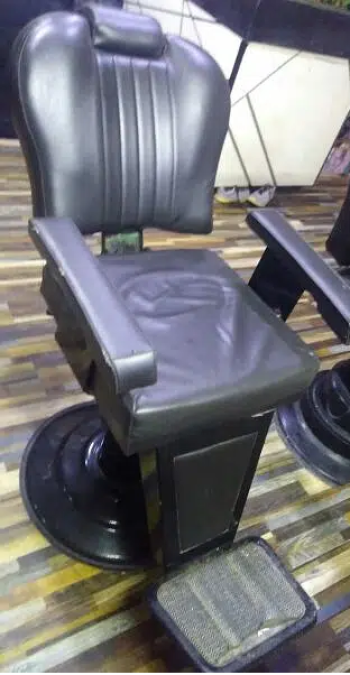 parlour furniture need mony