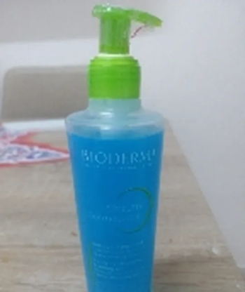 ØºØ³ÙˆÙ„ Ø¨ÙŠÙˆØ¯Ø±Ù…Ø§ Ù„Ù„Ø¨Ø´Ø±Ù‡ Ø§Ù„Ø¯Ù‡Ù†ÙŠÙ‡ 200 Ù…Ø¬Ù… ÙØ¹Ø§Ù„ Ù„ØªÙ†Ù‚ÙŠÙ‡ Ø§Ù„Ø¨Ø´Ø±Ù‡ ÙˆØ§Ù„Ø­Ø¨ÙˆØ¨ ÙˆØ§Ù„Ù…Ø³Ø§Ù…Ø§Øª Ø­ØµØ±ÙŠØ§ Ø§ÙØ¶Ù