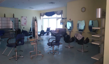 للبيع جميع معدات الصالون نسائي