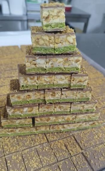 حلويات وشوكولا